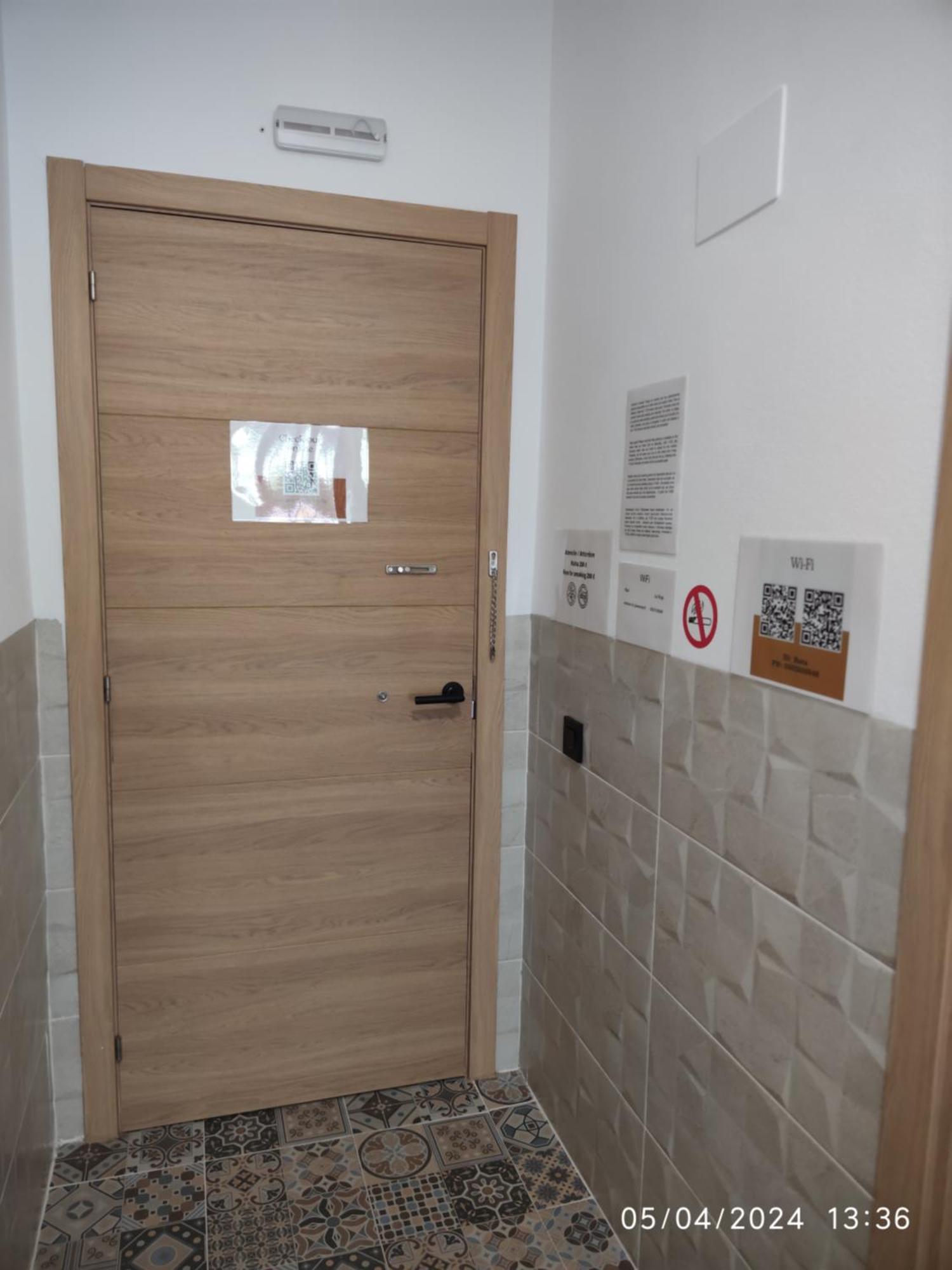 Apartamentos La Ruta กัลเป ภายนอก รูปภาพ